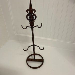 Wrought iron coffee mug holder